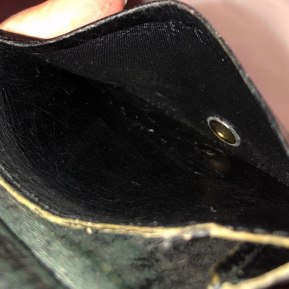 Louis Vuitton Coin Purse - Picture 11 of 13